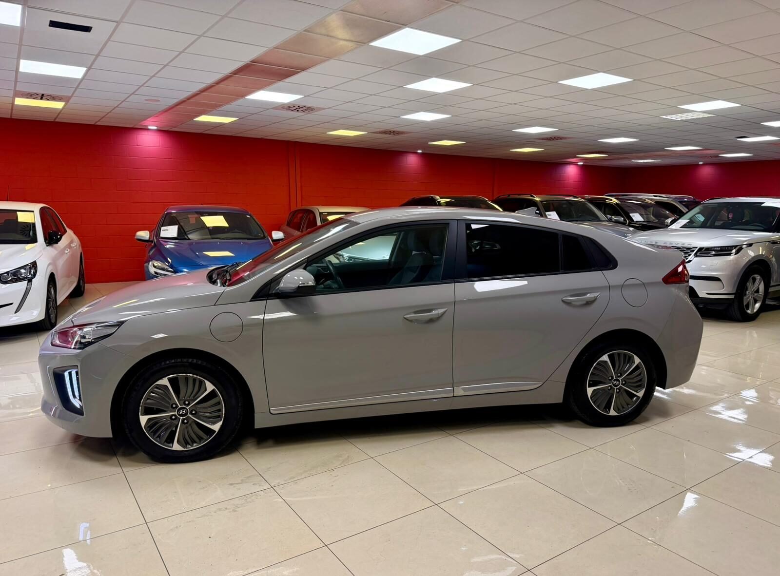 HYUNDAI IONIQ 1.6 GDI PHEV Tecno DCT