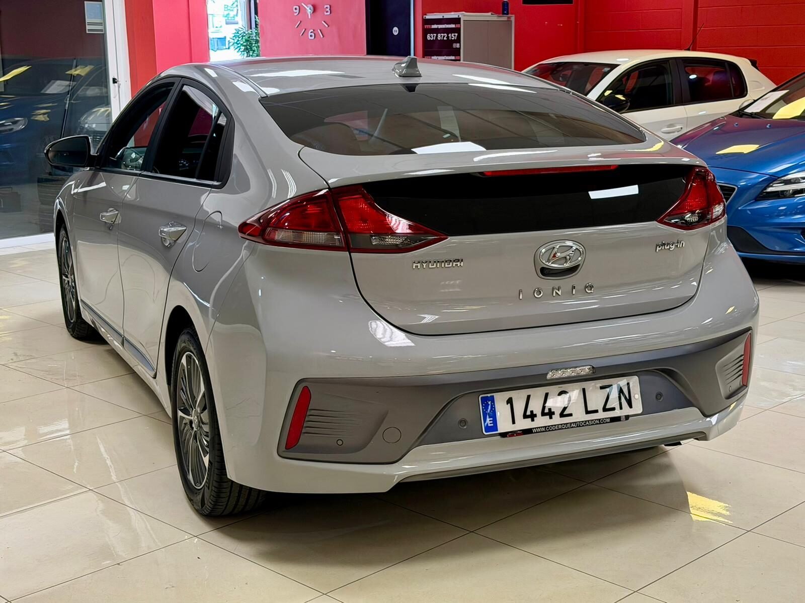 HYUNDAI IONIQ 1.6 GDI PHEV Tecno DCT
