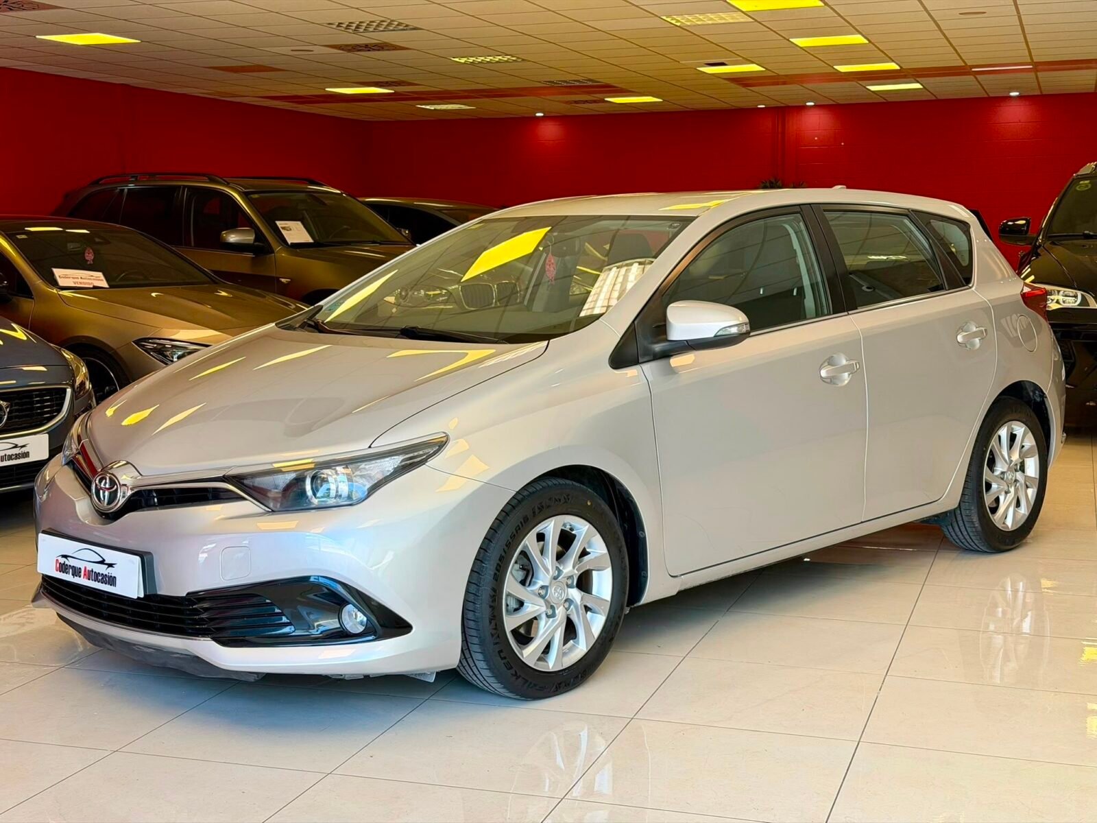 TOYOTA Auris 1.4 D-4D ACTIVE 90CV