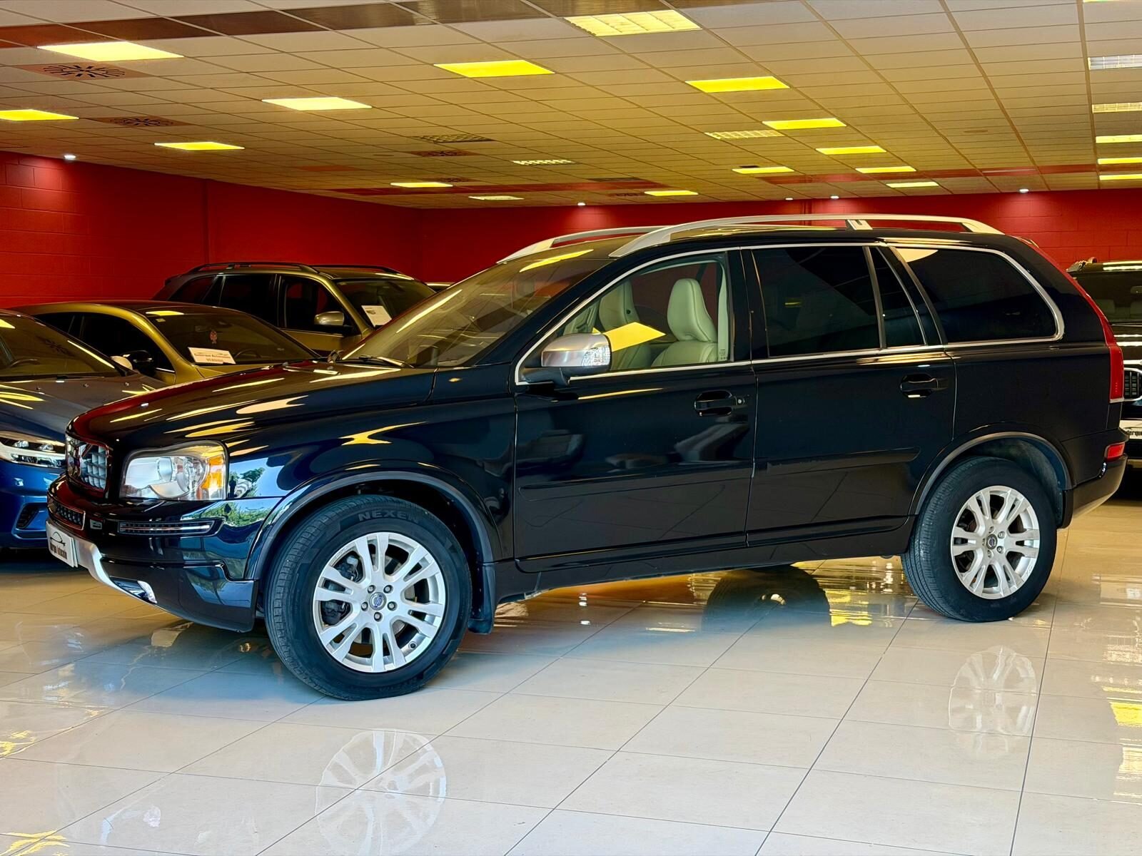 VOLVO XC90 2.4 D5 AWD Summum Auto