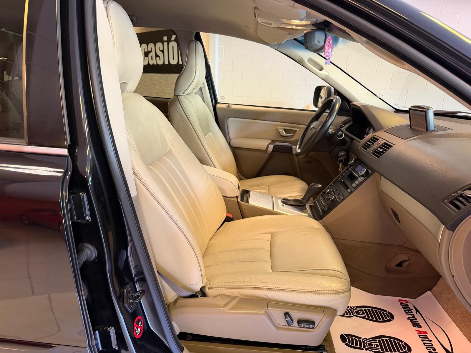 VOLVO XC90 2.4 D5 AWD Summum Auto