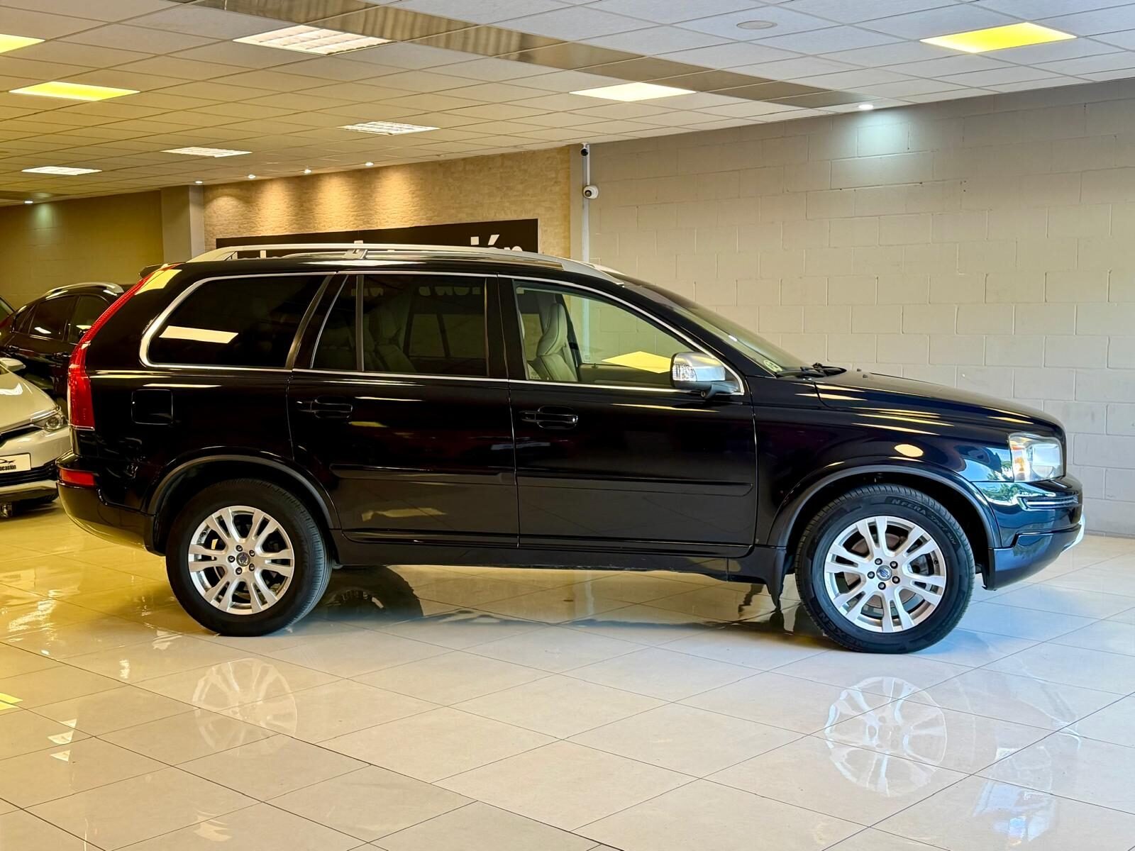 VOLVO XC90 2.4 D5 AWD Summum Auto