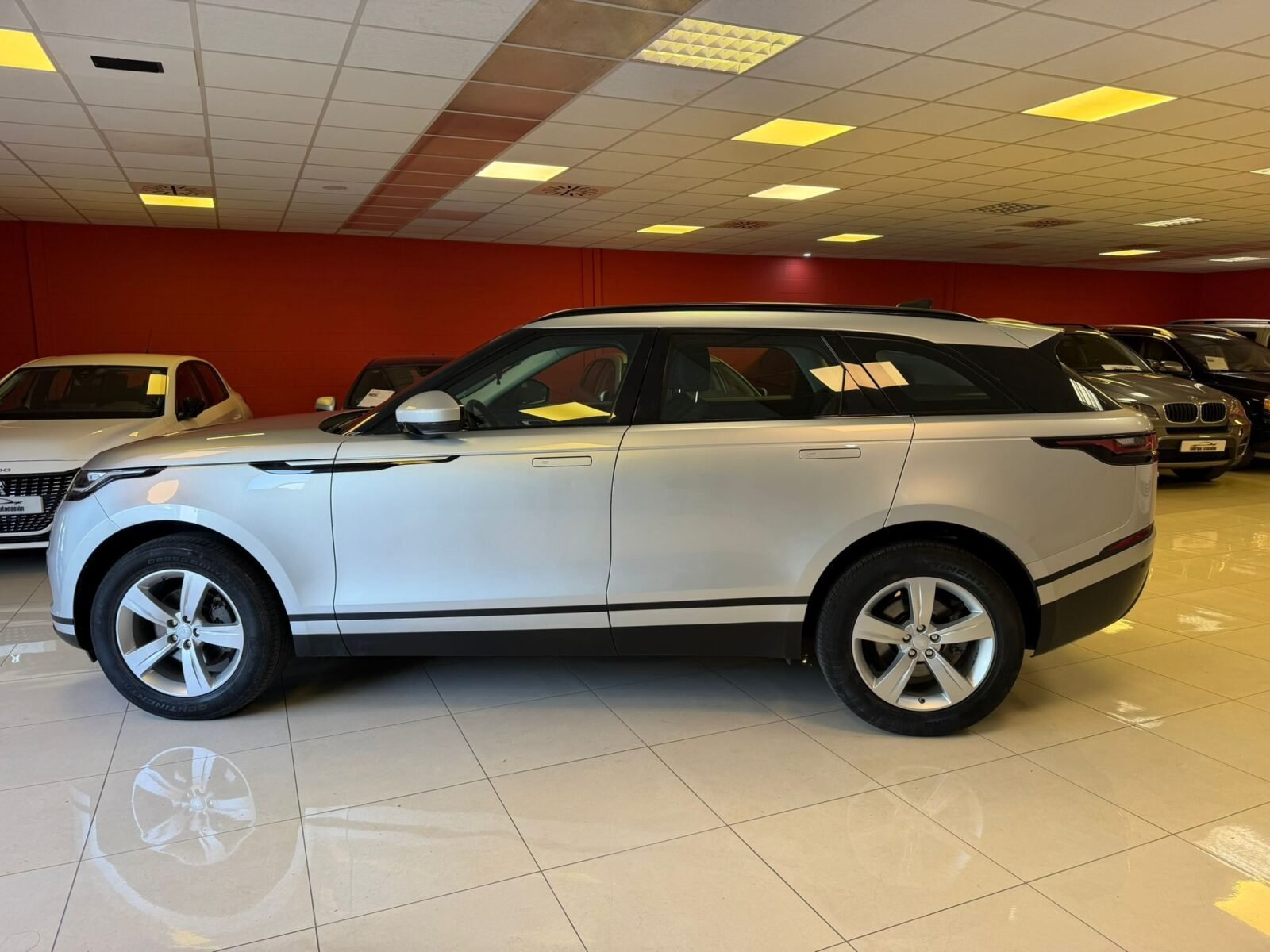 LAND-ROVER RANGE ROVER VELAR 2.0 D180SE 4WD AUTO