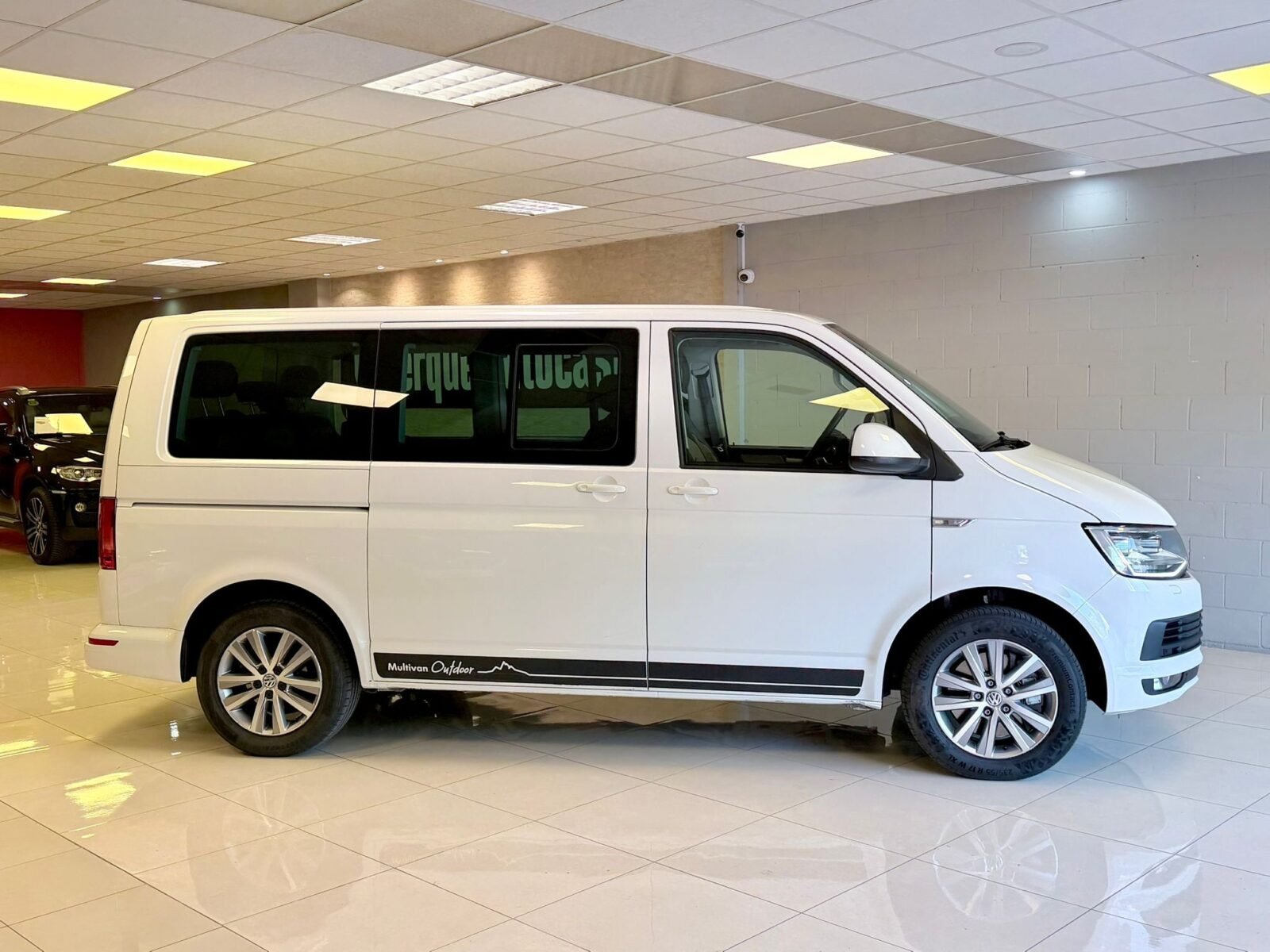 VOLKSWAGEN MULTIVAN 2.0 TDI Comfortline 4Motion
