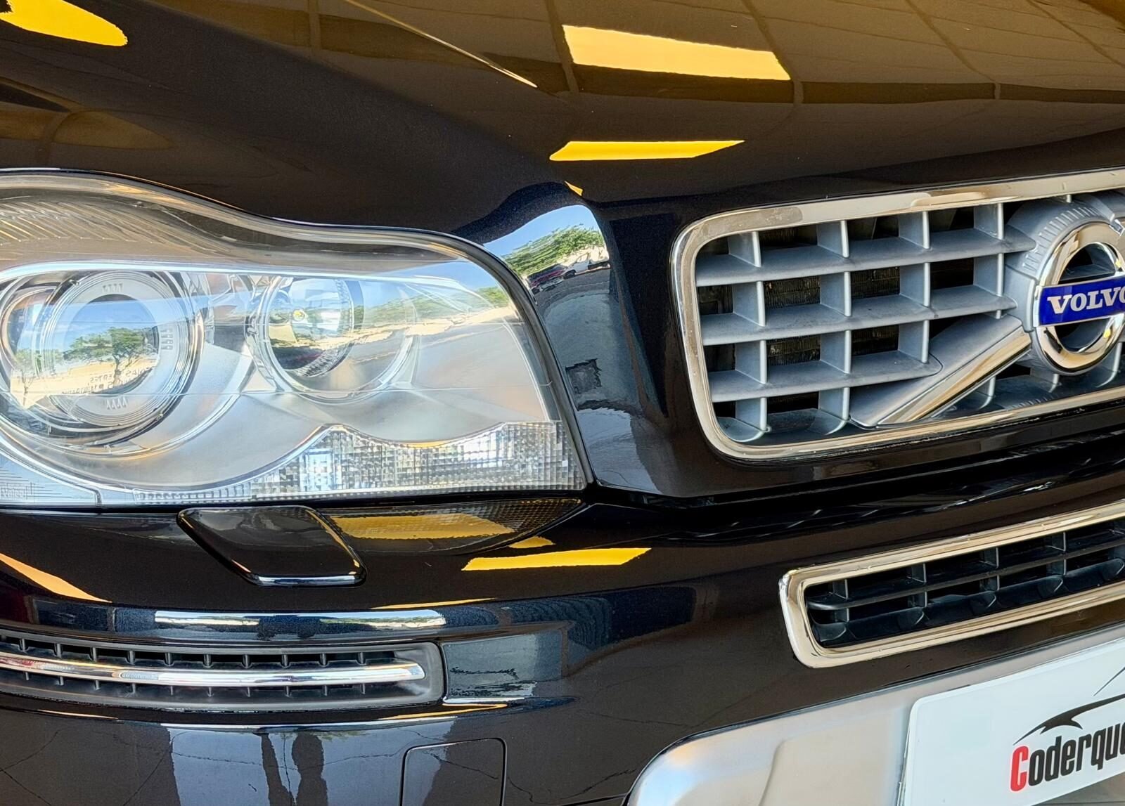 VOLVO XC90 2.4 D5 AWD Summum Auto