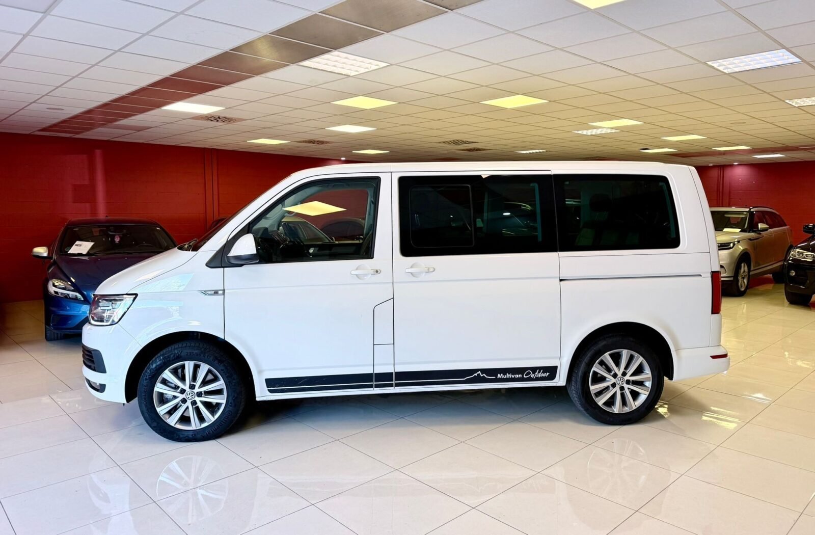 VOLKSWAGEN MULTIVAN 2.0 TDI Comfortline 4Motion