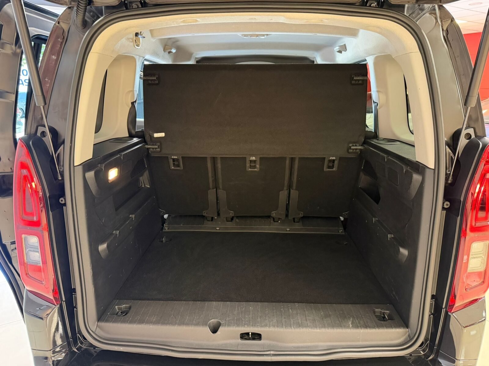 OPEL COMBO Life 1.5 CDTI INNOVATION