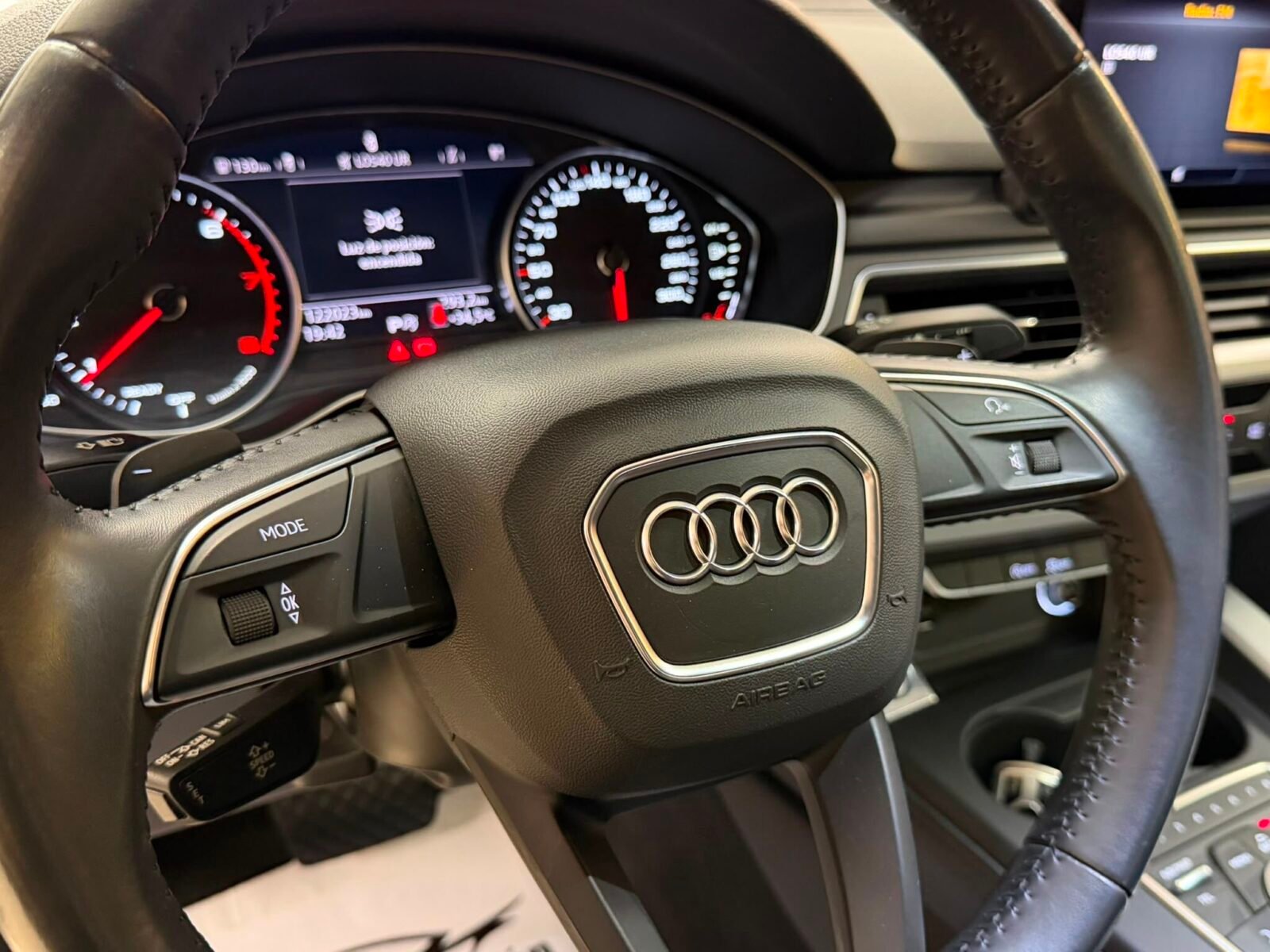 AUDI A4  Advanced 35 TFSI S tronic
