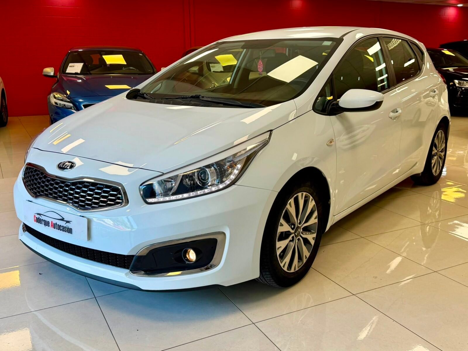 KIA CEE´D  1.4 CRDi WGT Drive