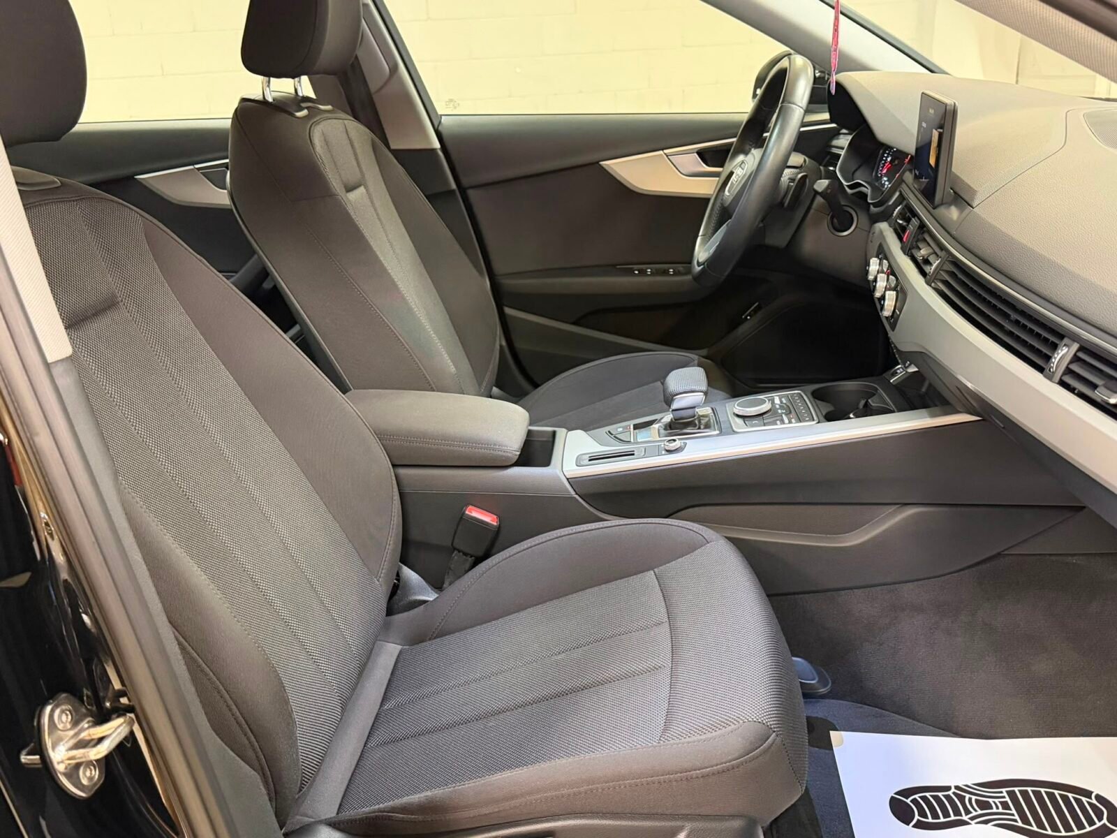 AUDI A4  Advanced 35 TFSI S tronic