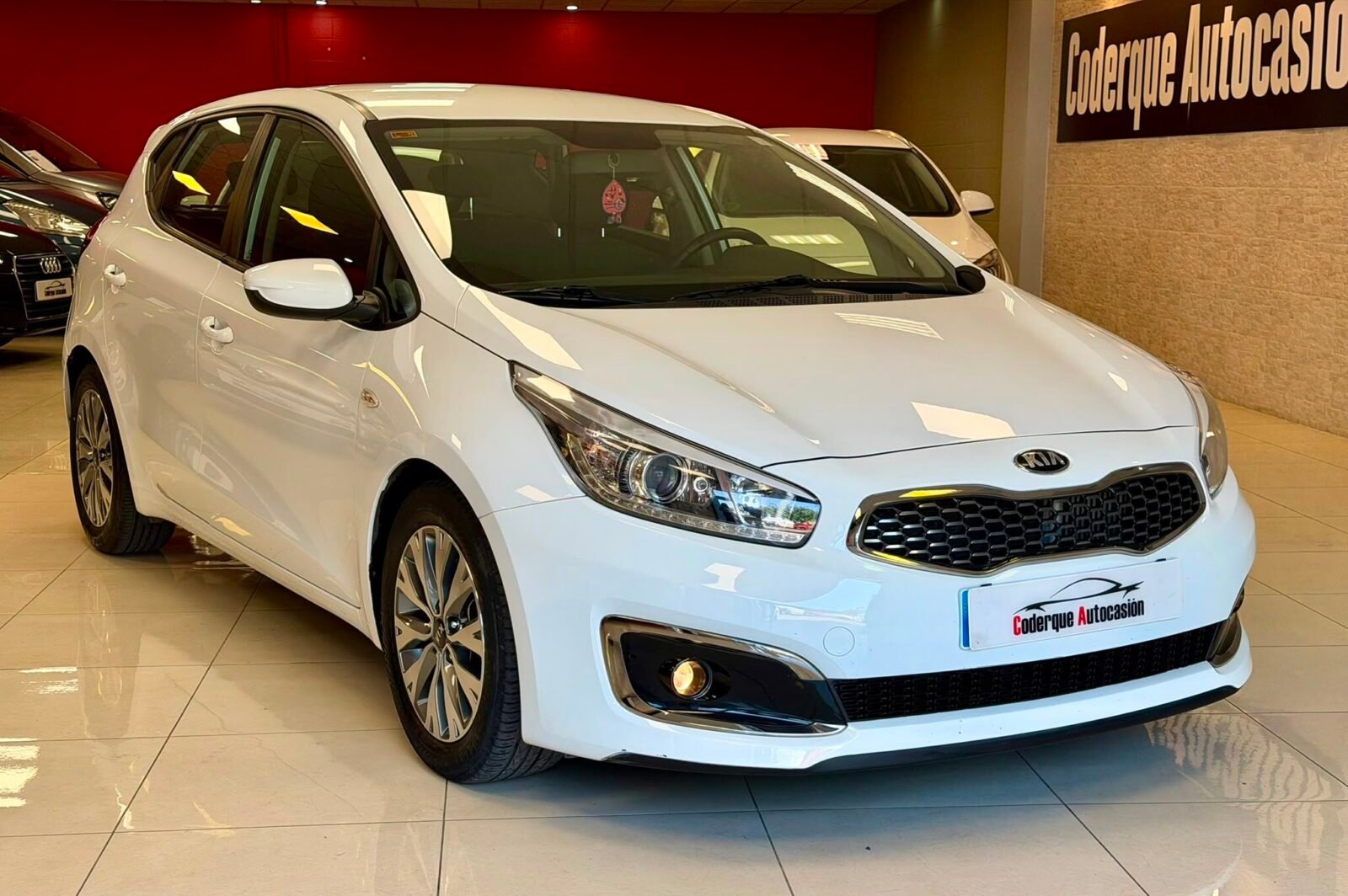 KIA CEE´D  1.4 CRDi WGT Drive