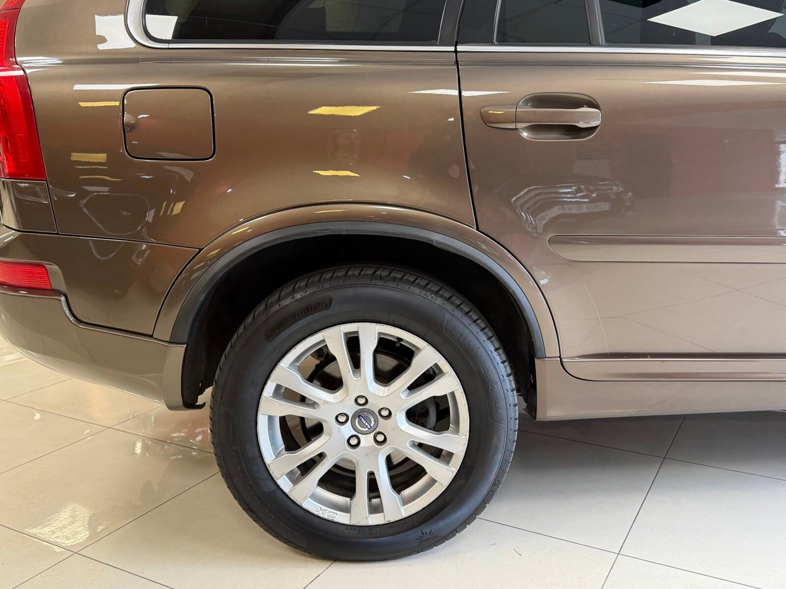VOLVO XC90 2.4 D5 AWD Summum Auto