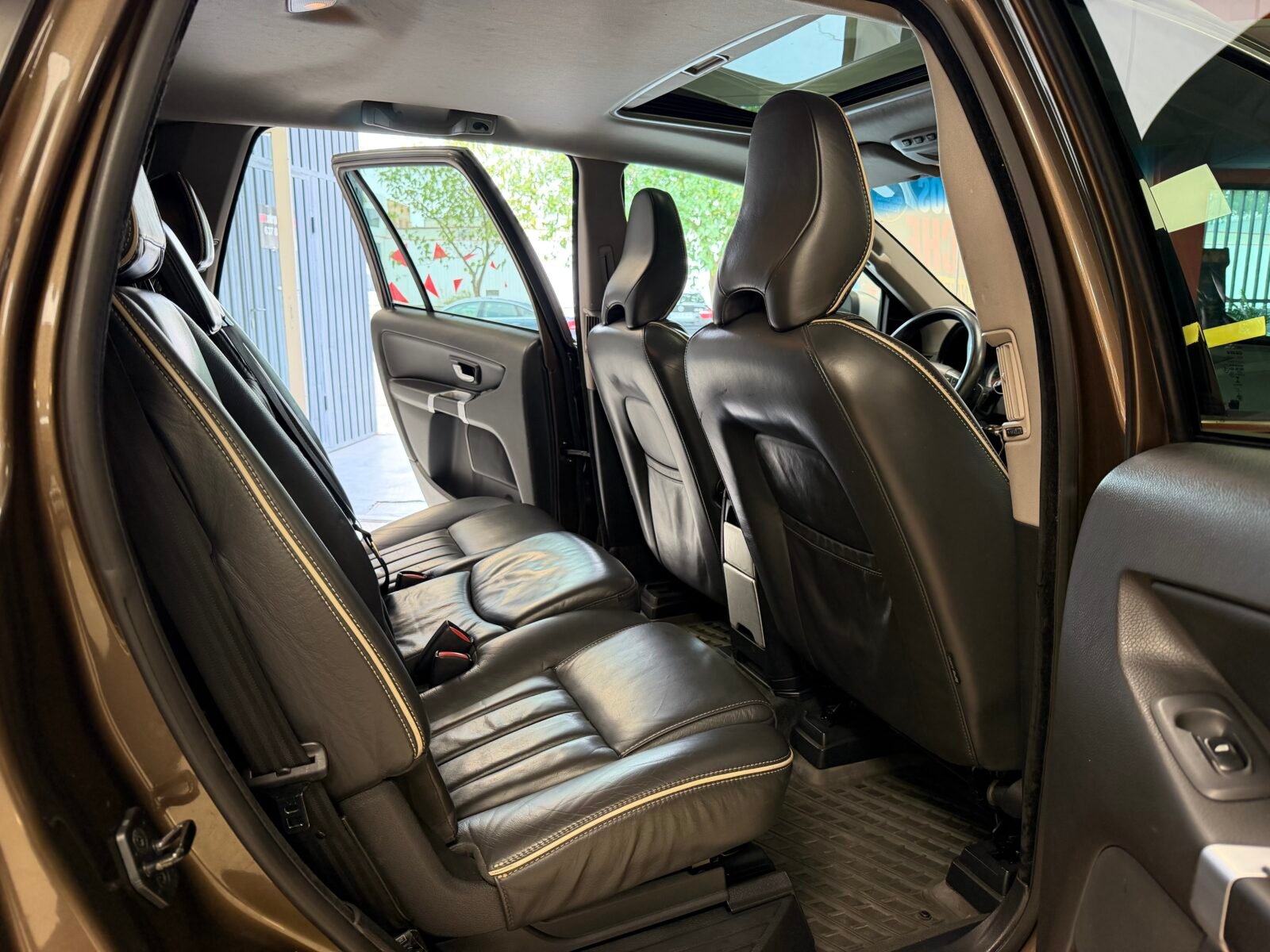 VOLVO XC90 2.4 D5 AWD Summum Auto